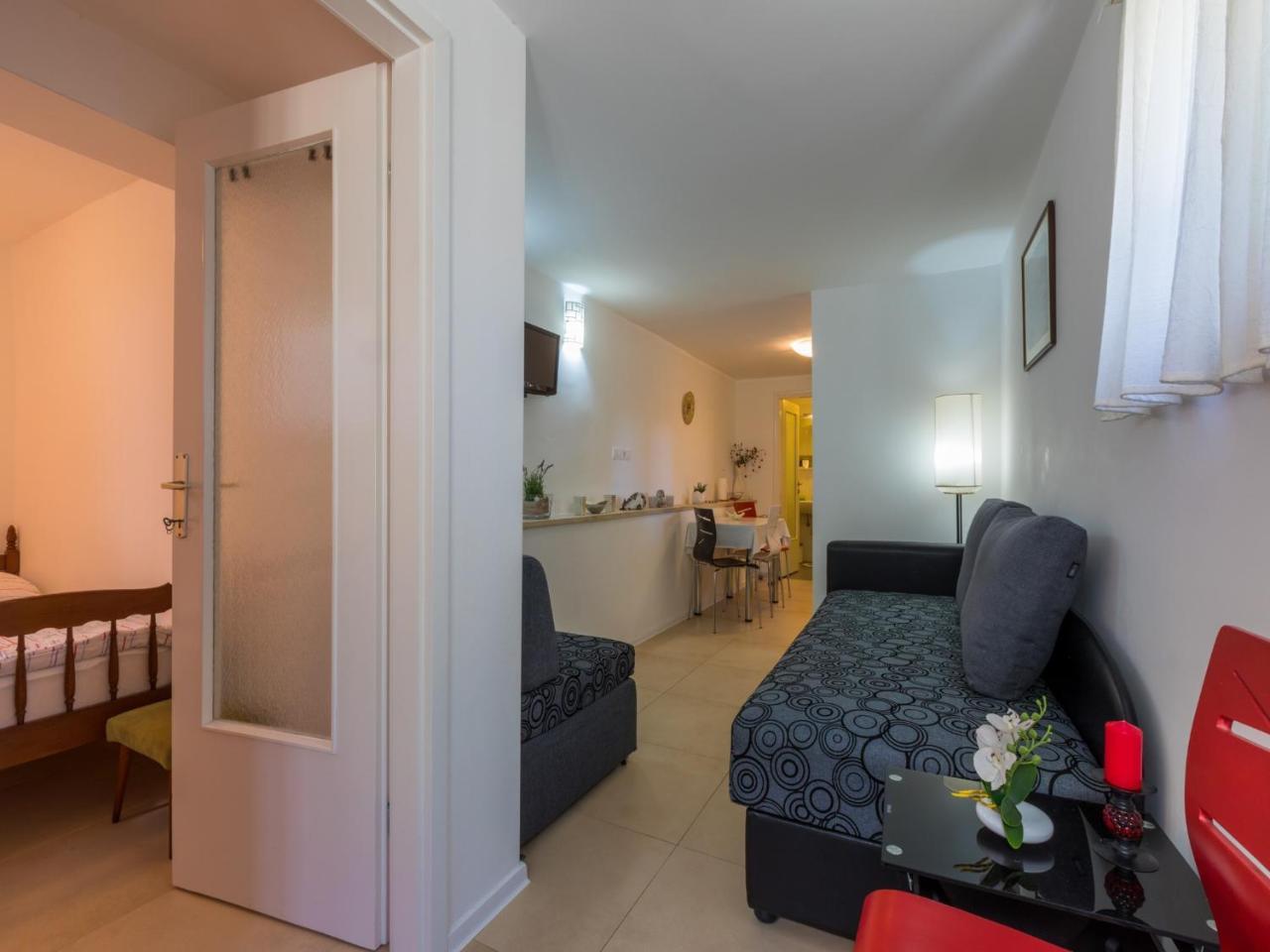 Apartments Hinic Selce Exterior photo